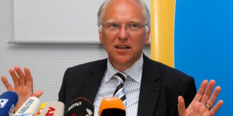 Klaus Eckel